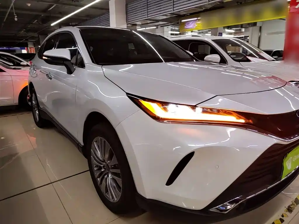 Toyota Harrier 2022 — фото 4