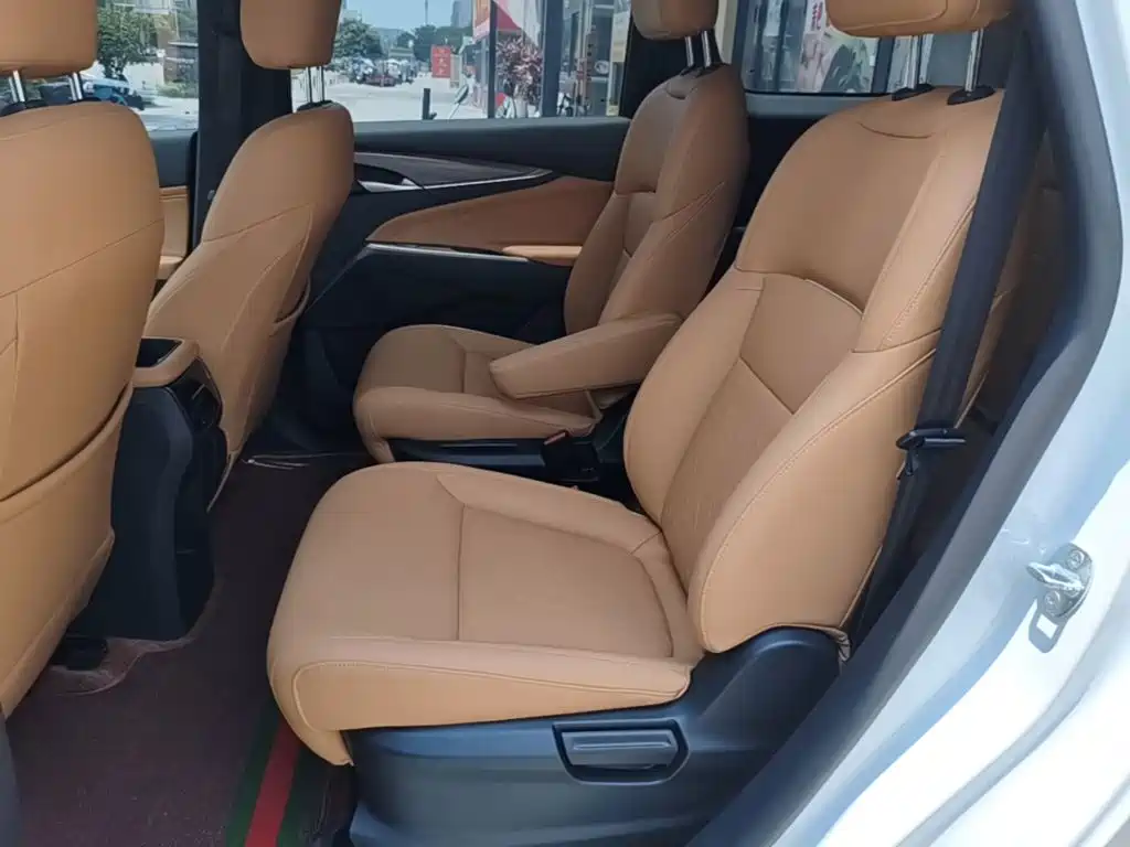 Maxus G50 Plug-In Hybrid 2025 — фото 17