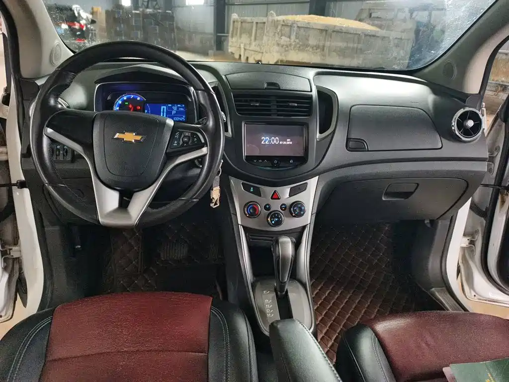 Chevrolet Trax 2016 — фото 10