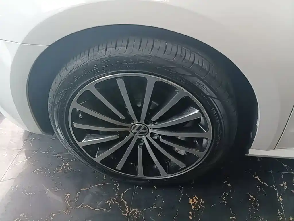 Volkswagen Passat 2015 — фото 23