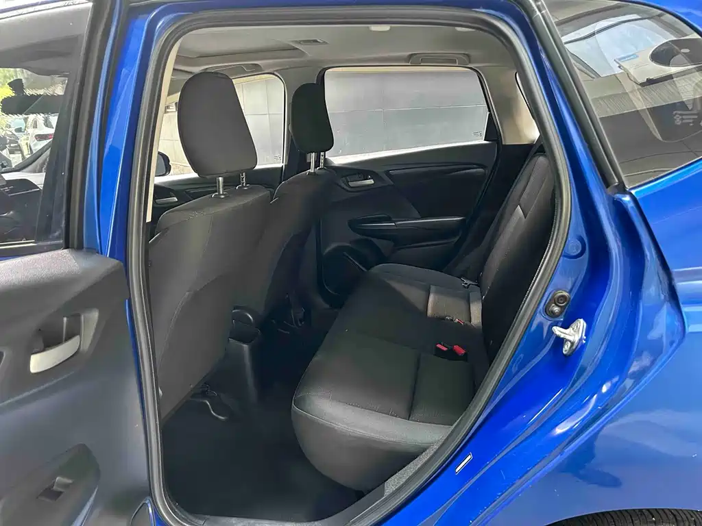 Honda Fit 2017 — фото 17