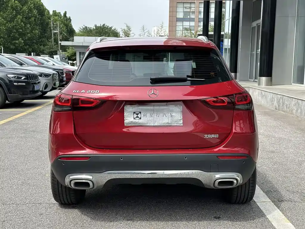 Mercedes-Benz GLA 2021