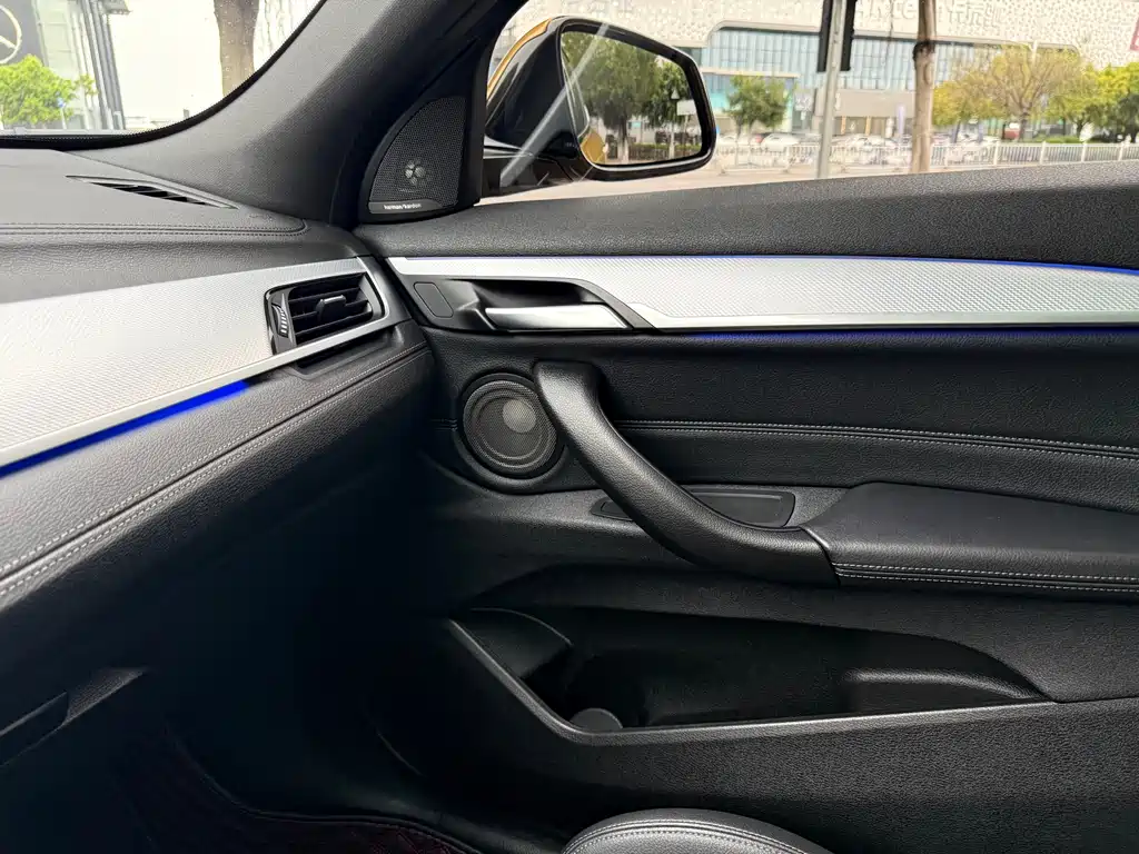 BMW X2 2019 — фото 16