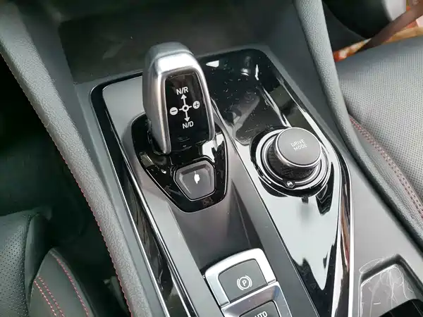 Lynk & Co 03 2019