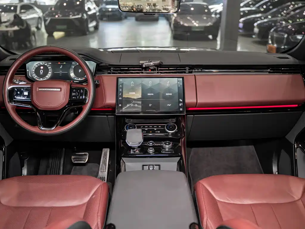 Land Rover Sport 2023 — фото 16