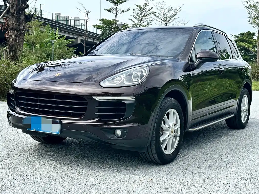Porsche Cayenne 2017 — фото 1
