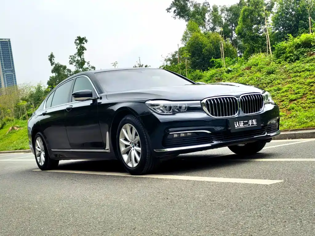 BMW 7 Series 2017 — фото 3