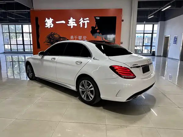 Mercedes-Benz C-Class 2018