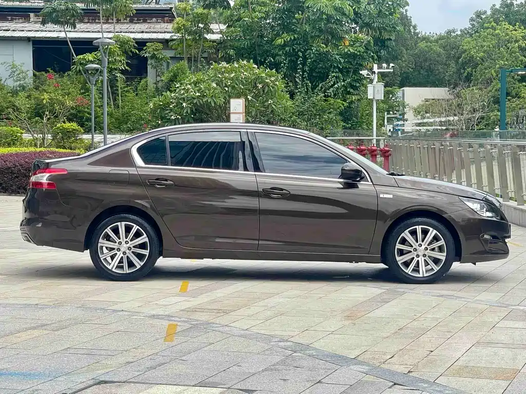 Peugeot 408 2017