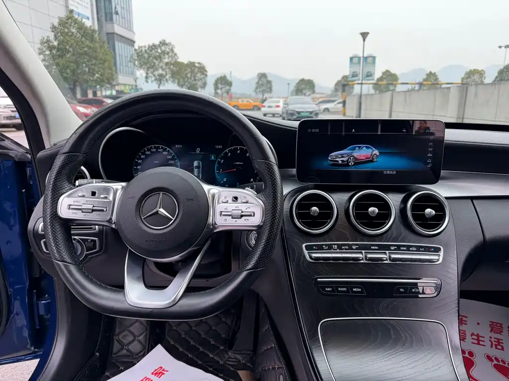 Mercedes-Benz C-Class 2019 — фото 9