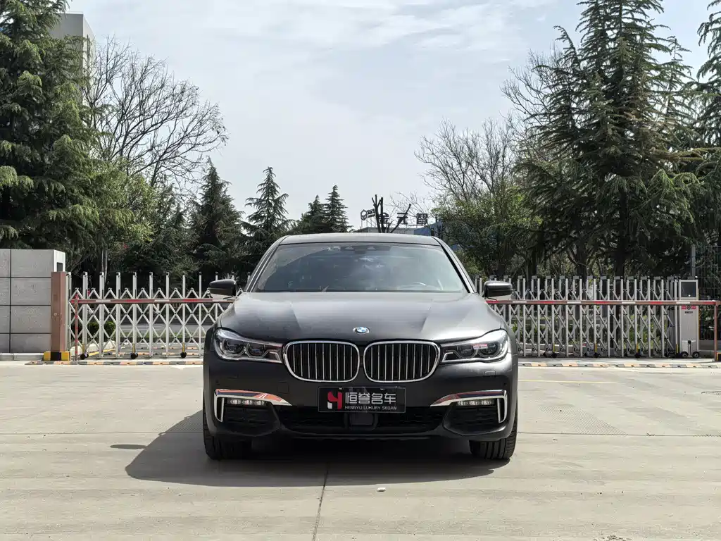 BMW 7 Series 2019 — фото 2