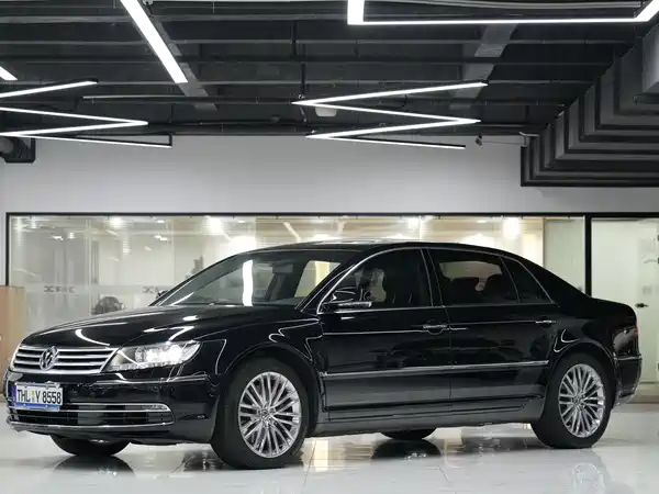 Volkswagen Phaeton 2015