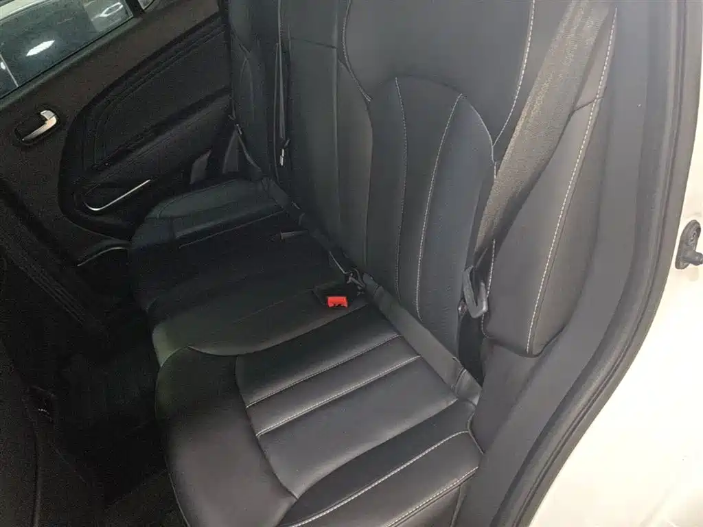 GAC Motor Trumpchi GS3 2023 — фото 17