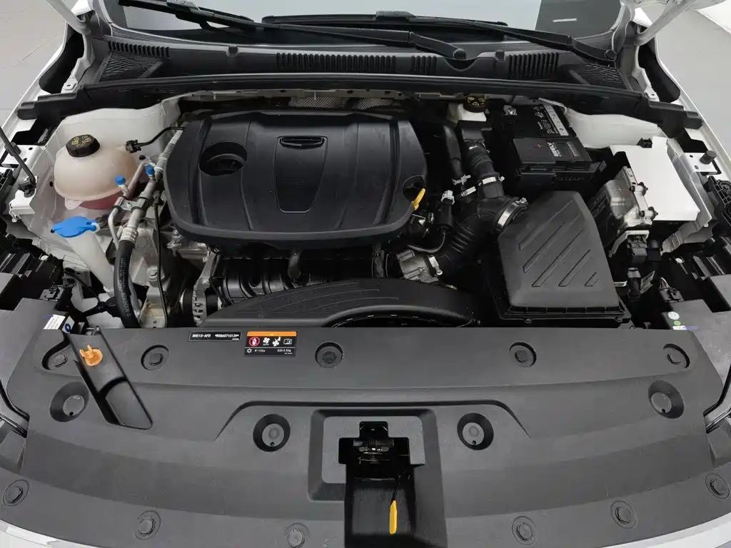 Geely Emgrand 2024