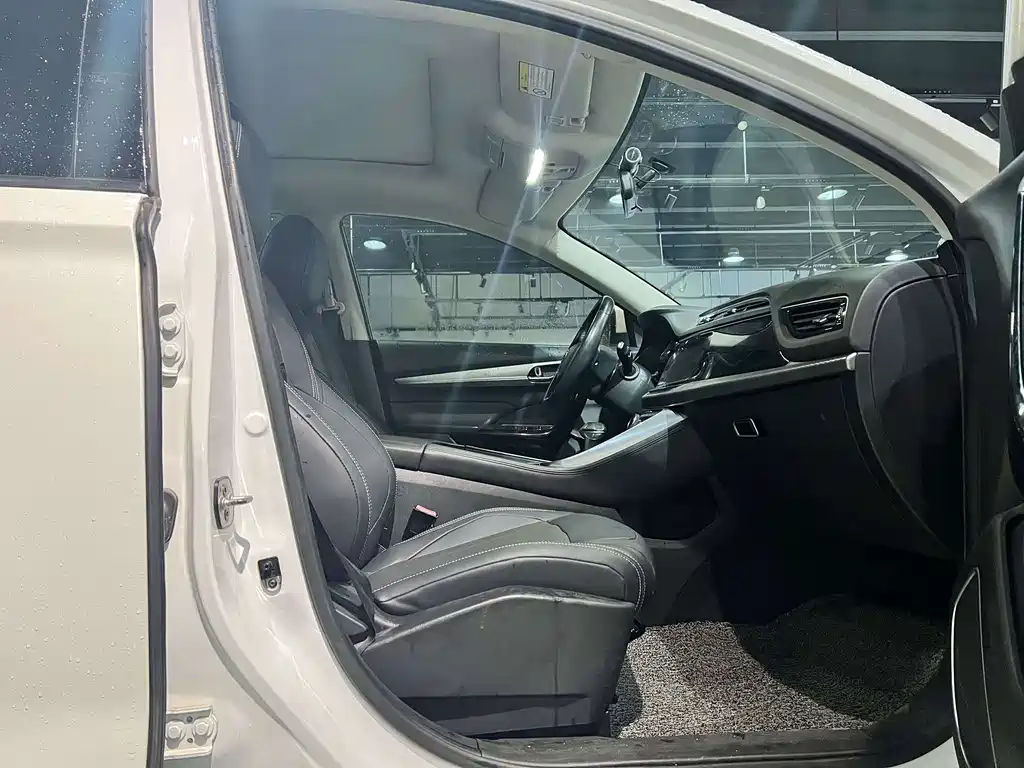 Dongfeng Fengshen AX7 2019 — фото 8