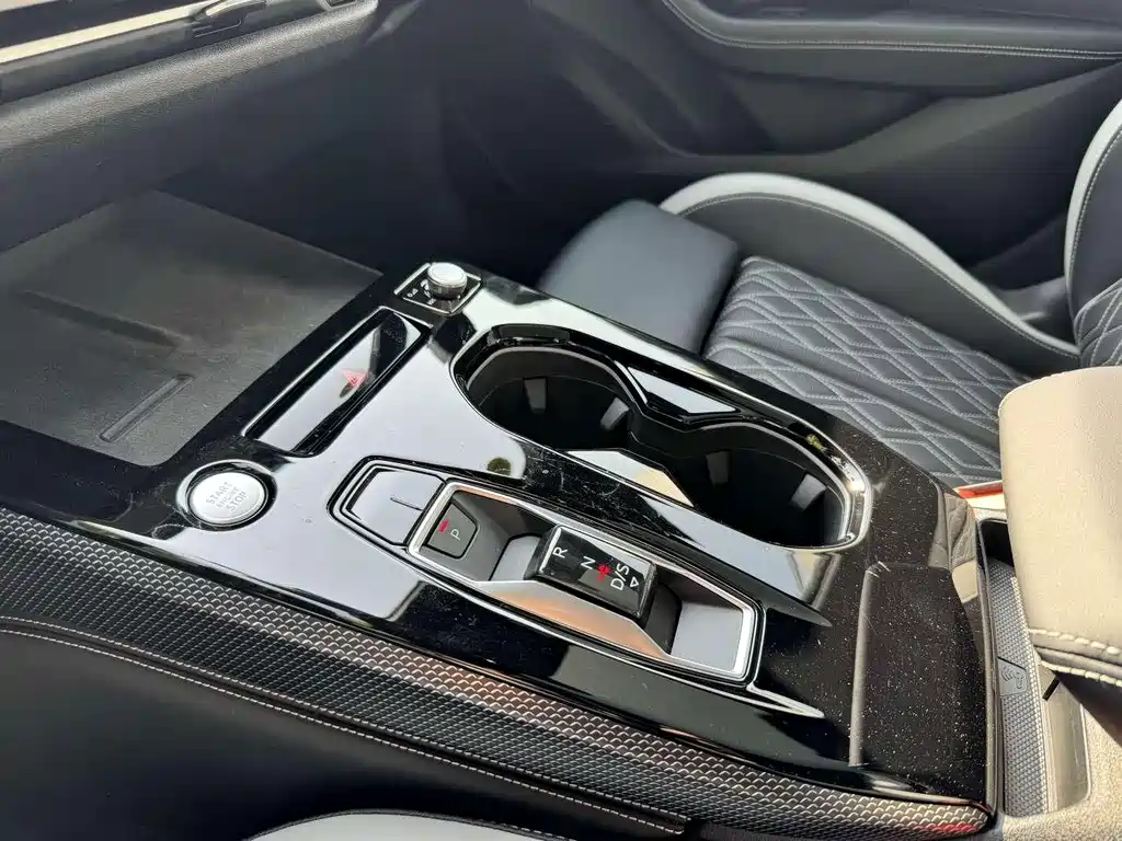 Audi A5L 2025 — фото 16
