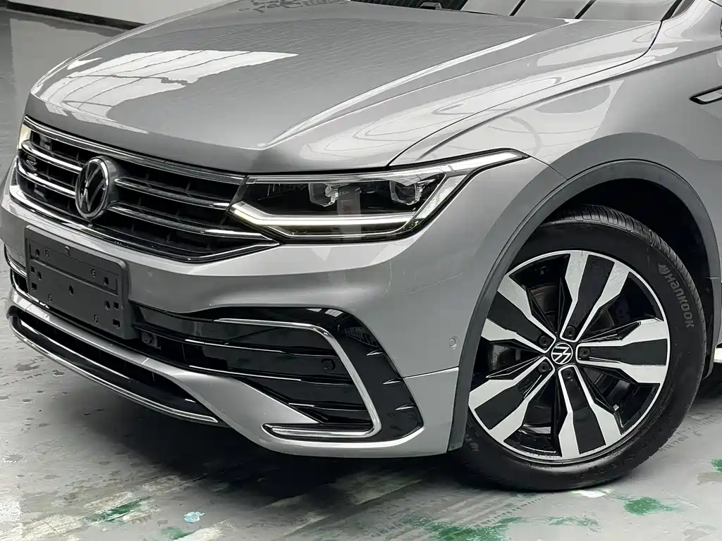 Volkswagen Tiguan L 2022 — фото 8