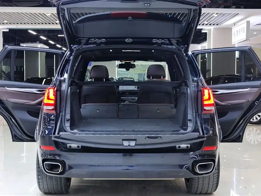 BMW X5 2019 — фото 32