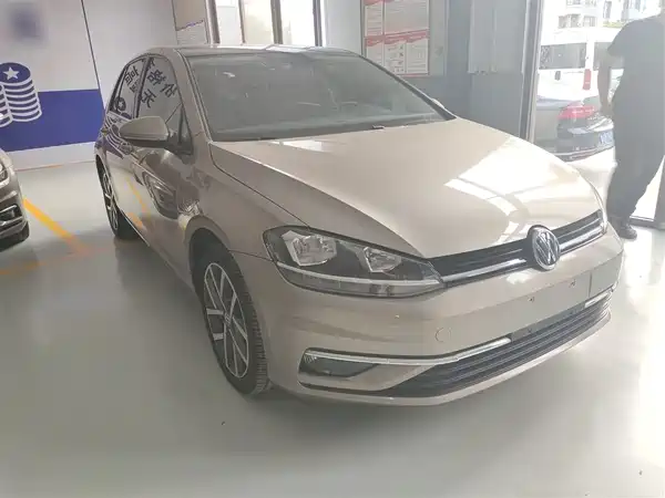 Volkswagen Golf 2020