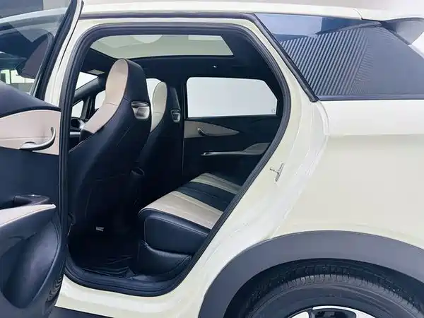 BYD Dolphin 2023