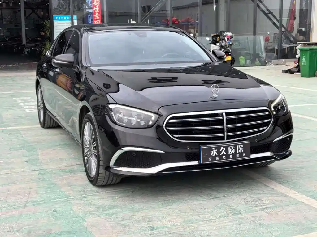 Mercedes-Benz E-Class 2022 — фото 2