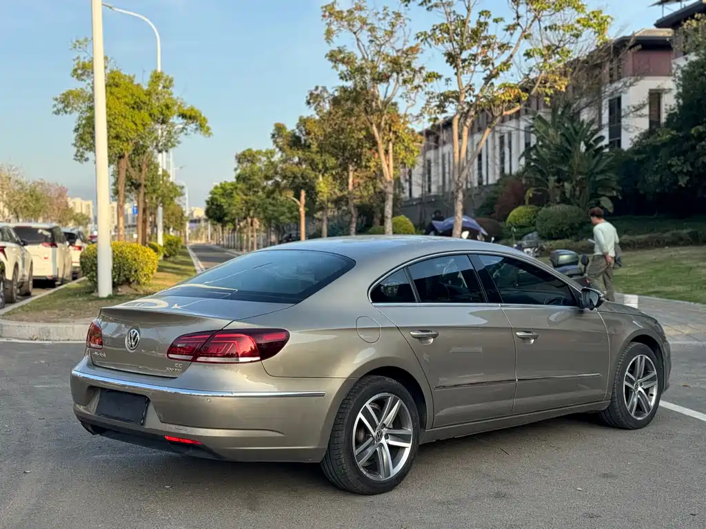 Volkswagen CC 2017 — фото 15