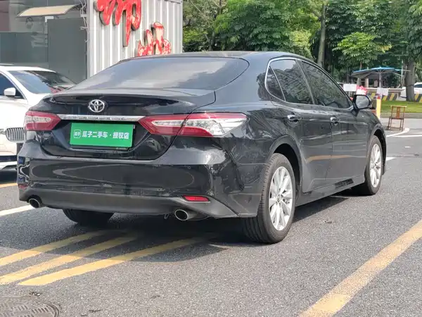 Toyota Camry 2021