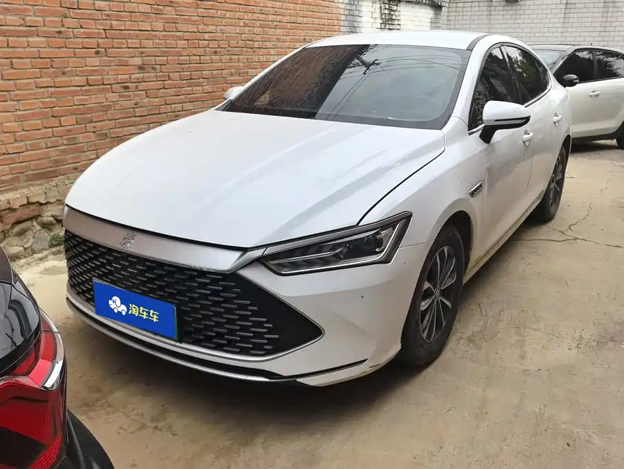 BYD Qin PLUS 2023 — фото 1