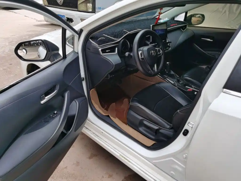 Toyota Corolla 2019 — фото 17