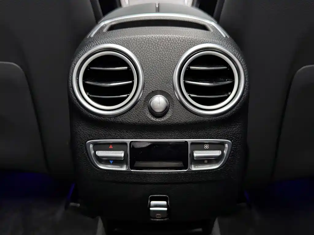 Mercedes-Benz GLC 2020 — фото 16