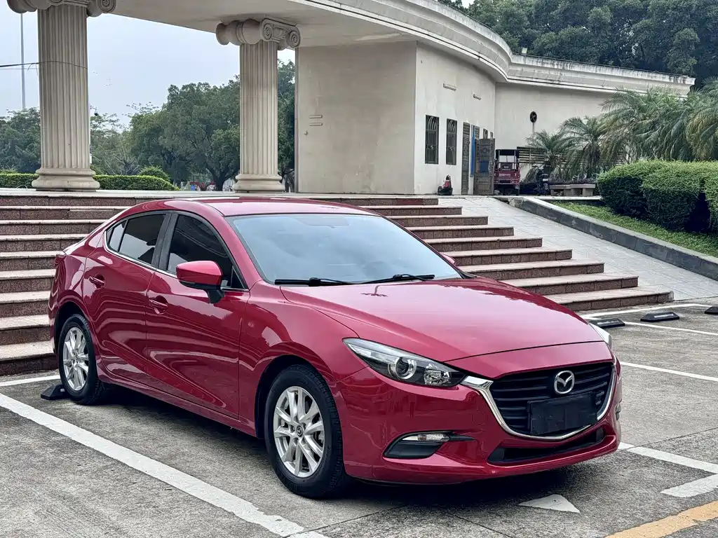 Mazda 3 Axela 2018 — фото 3