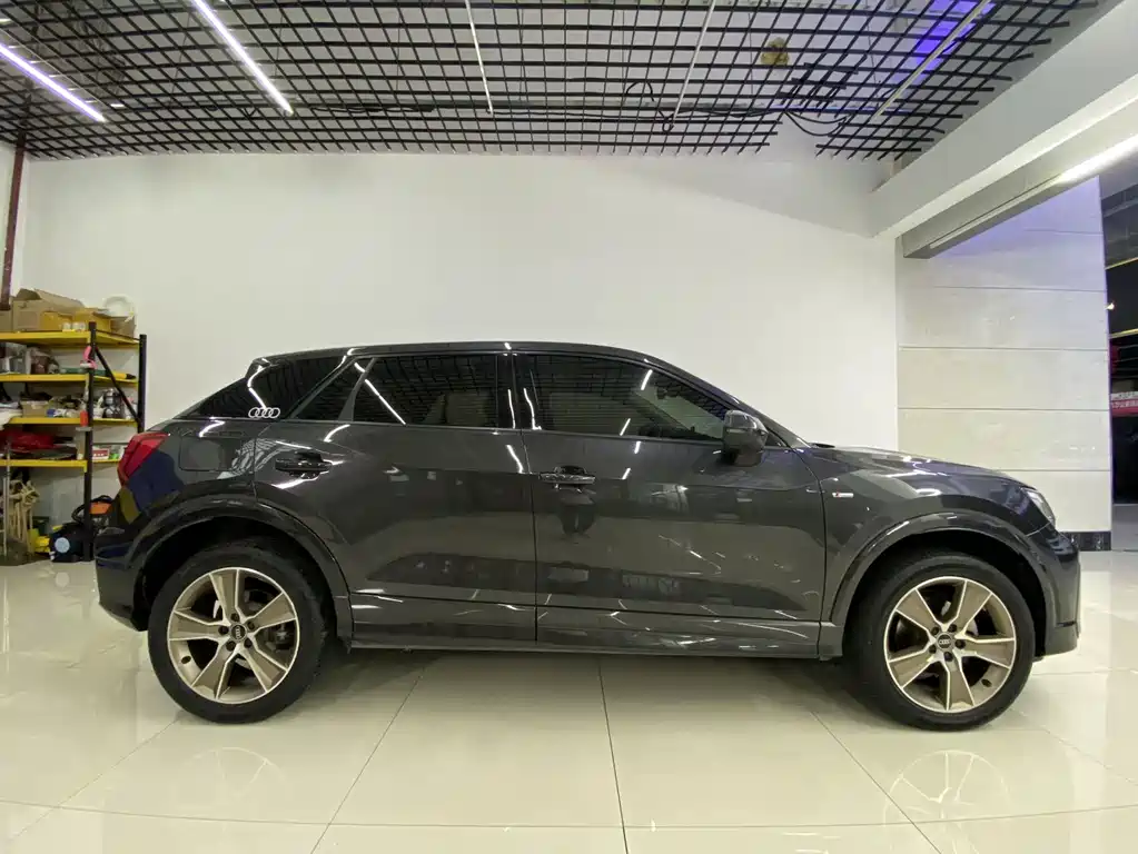 Audi Q2L 2022