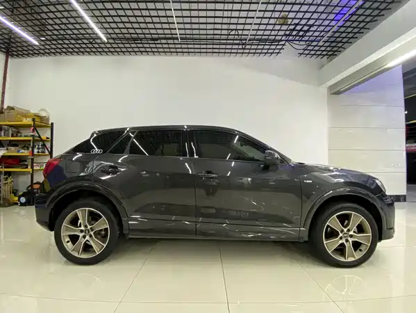 Audi Q2L 2022