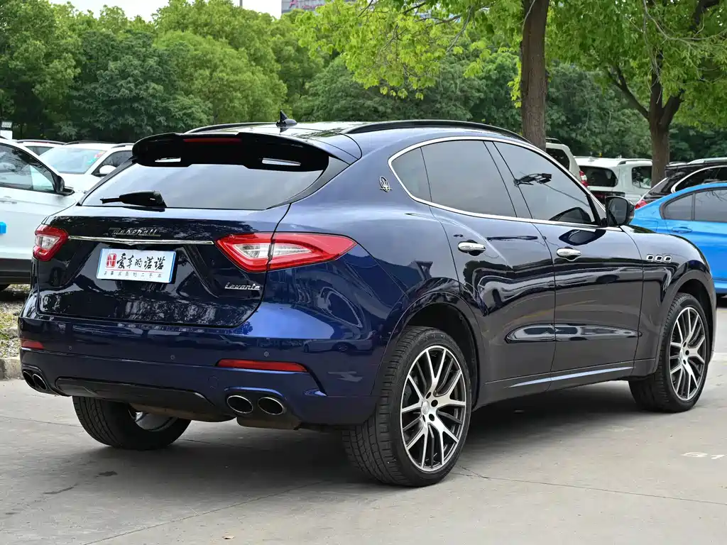 Maserati Levante 2017 — фото 6
