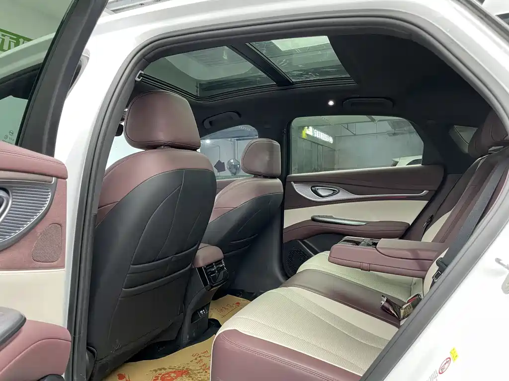 BYD Seal 2023 — фото 9