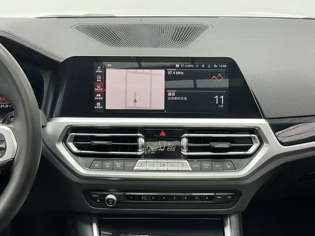 BMW 3 Series 2021 — фото 18