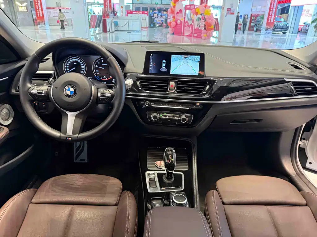 BMW 1 Series 2021 — фото 13