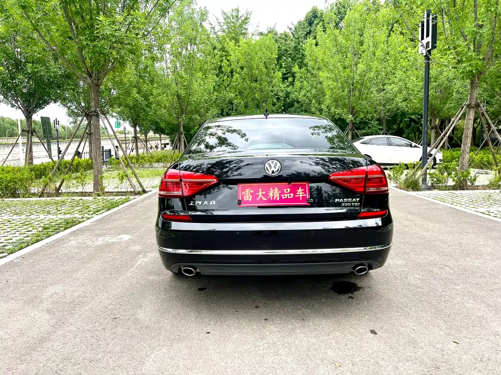 Volkswagen Passat 2018 — фото 6