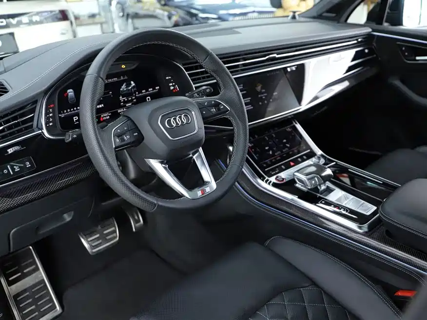 Audi SQ7 2024 — фото 17