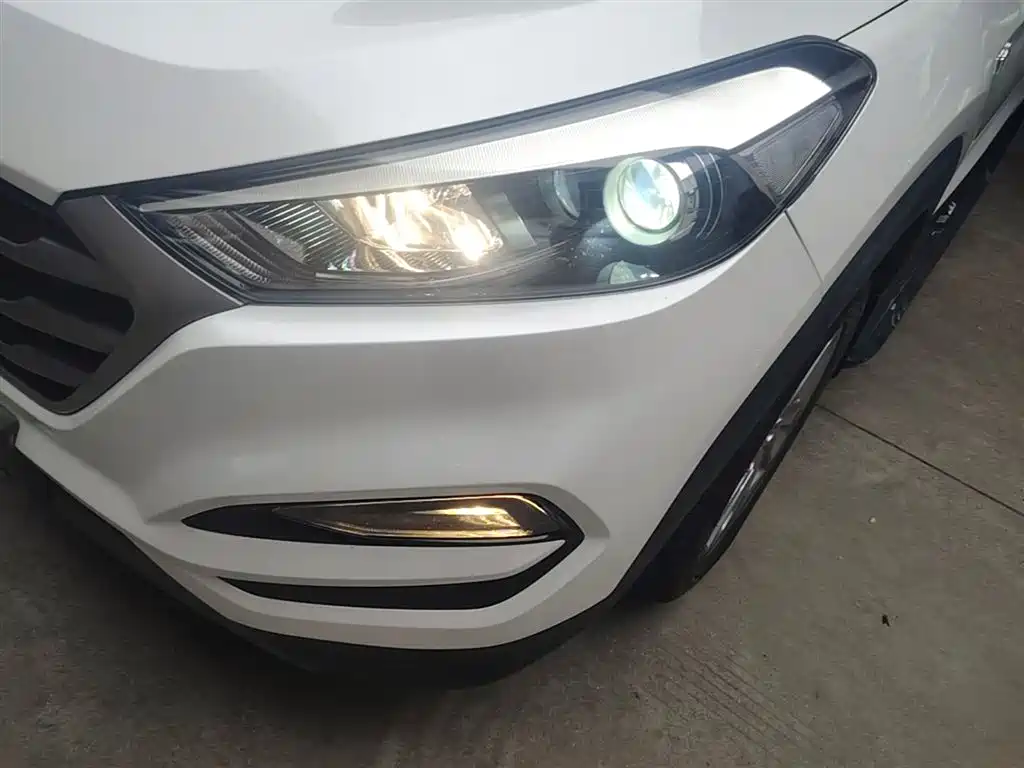 Hyundai Tucson 2016 — фото 24