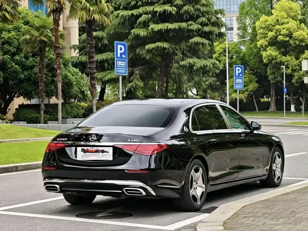 Mercedes-Benz S-Class 2025