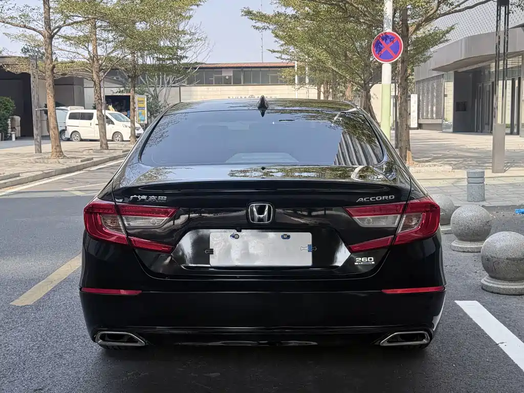Honda Accord 2020 — фото 12