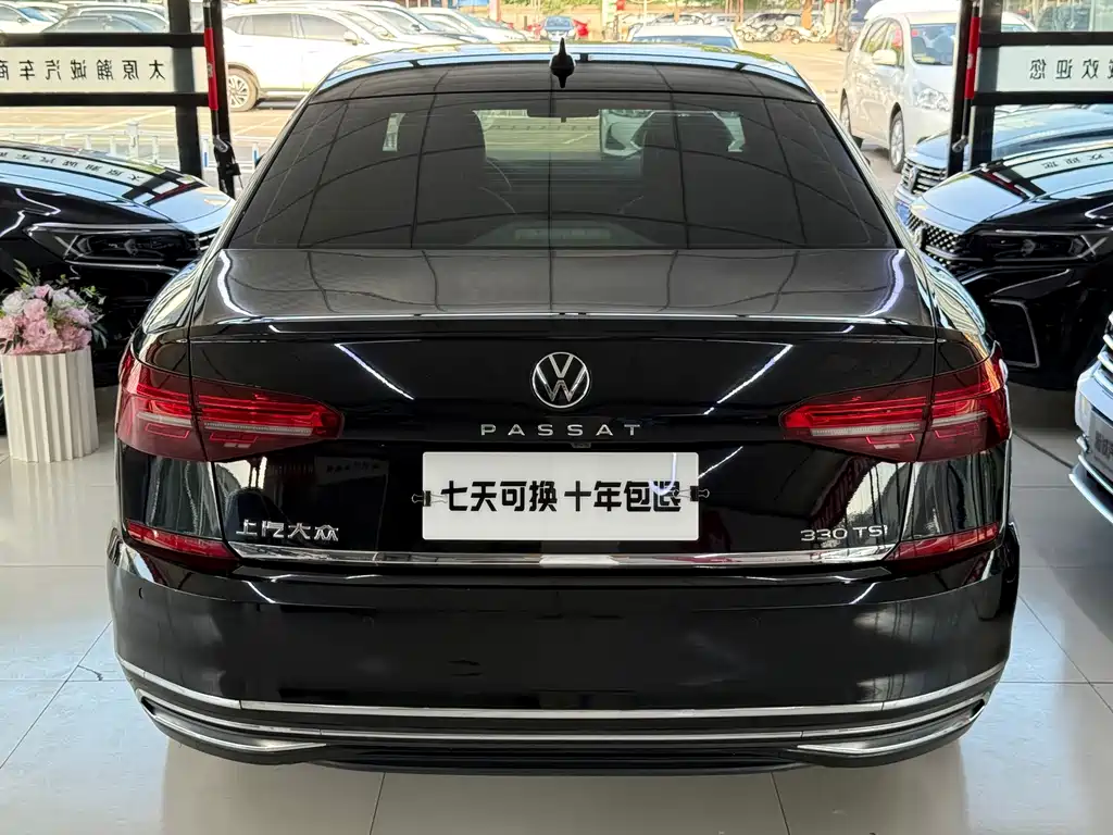 Volkswagen Passat 2021 — фото 12
