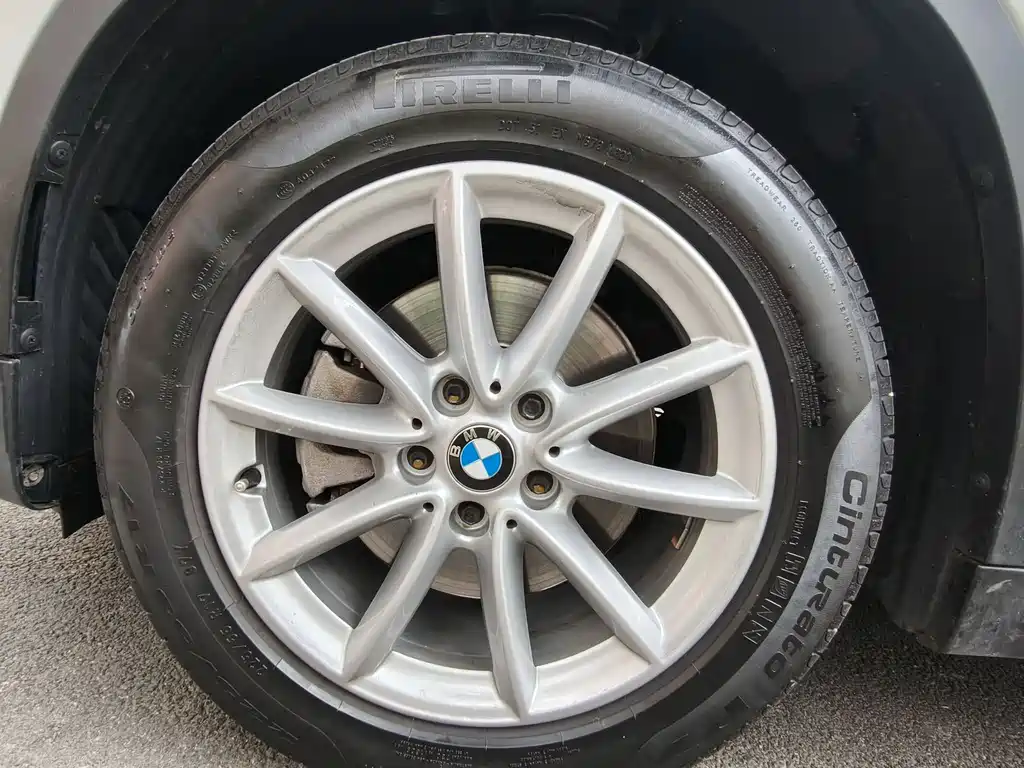 BMW X1 2018 — фото 15