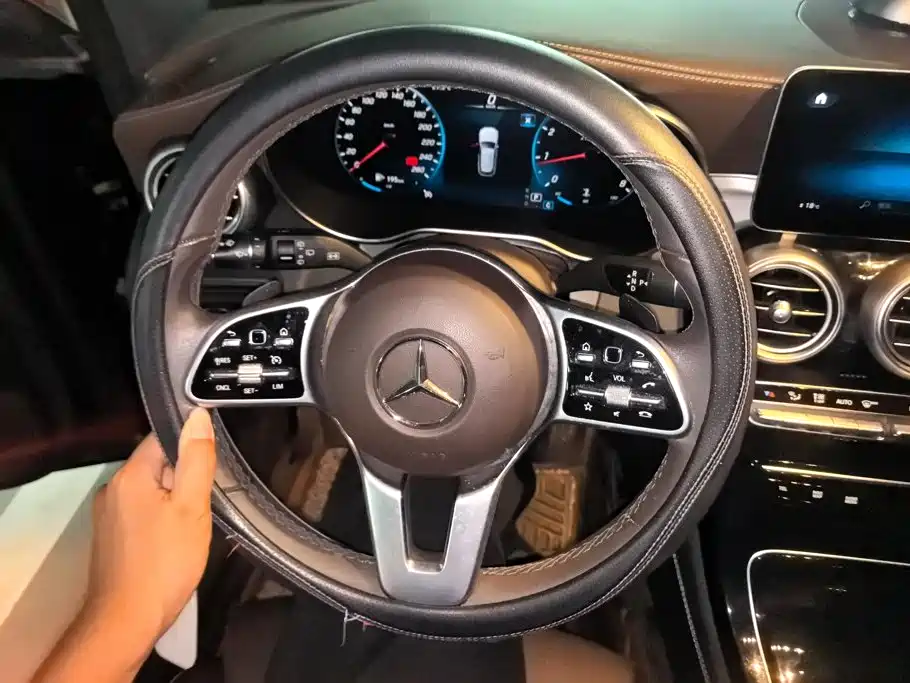 Mercedes-Benz GLC 2020 — фото 15