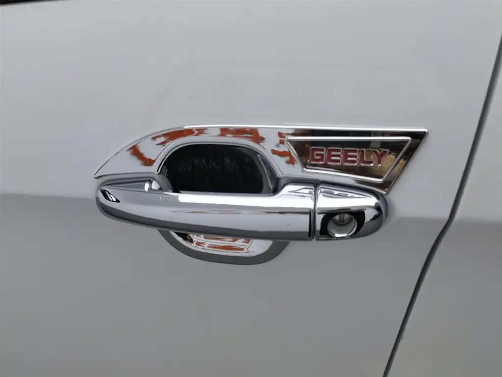 Geely Vision X3 2019 — фото 18