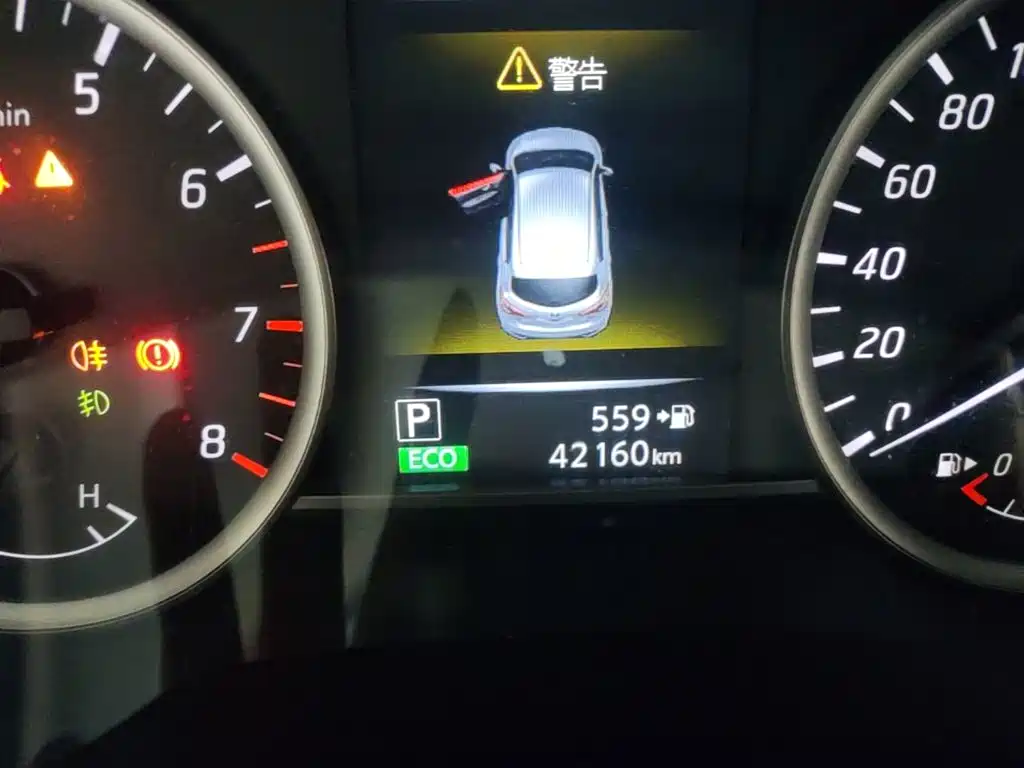 Nissan Tiida 2019 — фото 12