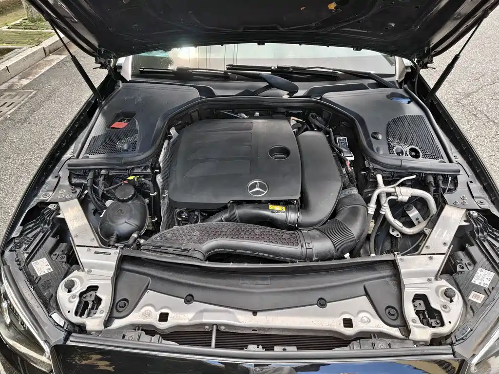 Mercedes-Benz E-Class 2021 — фото 16