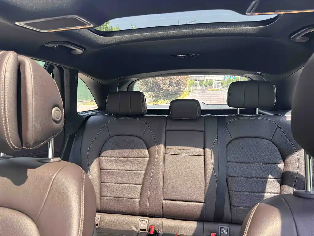 Mercedes-Benz GLC 2019 — фото 11
