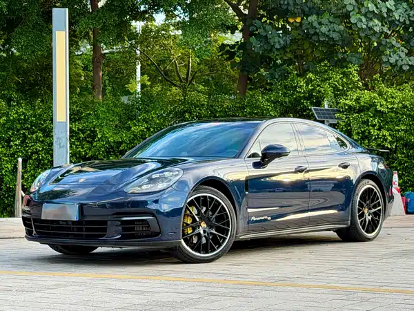 Porsche Panamera 2020